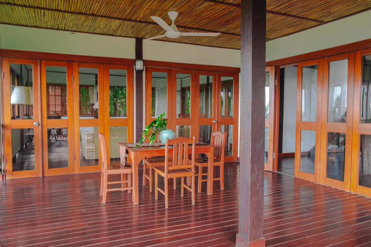 Nongsa Wooden Villa Exteriör bild