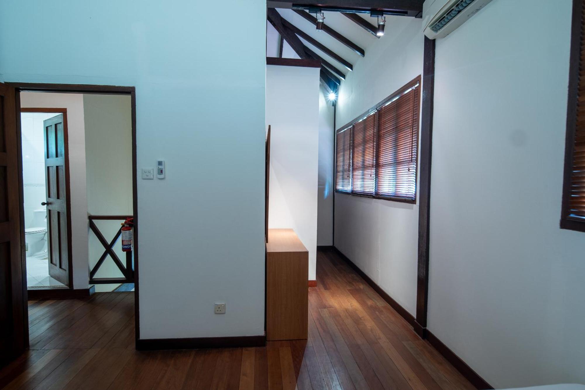 Nongsa Wooden Villa Exteriör bild